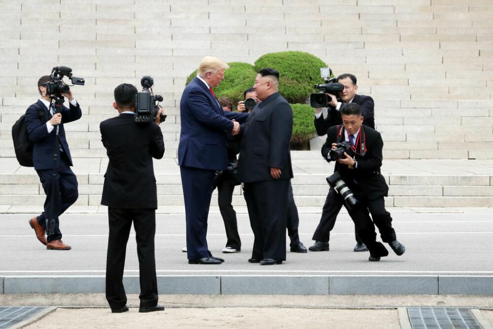 Dezvăluiri de culise despre întâlnirea istorică dintre Donald Trump și Kim Jong Un - Imaginea 5