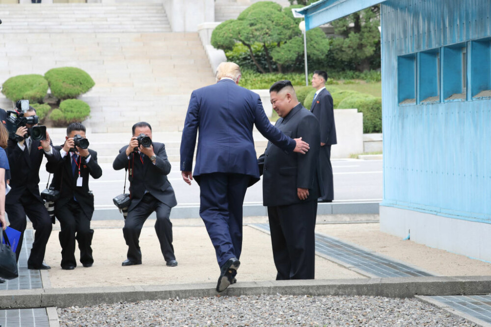 Dezvăluiri de culise despre întâlnirea istorică dintre Donald Trump și Kim Jong Un - Imaginea 3