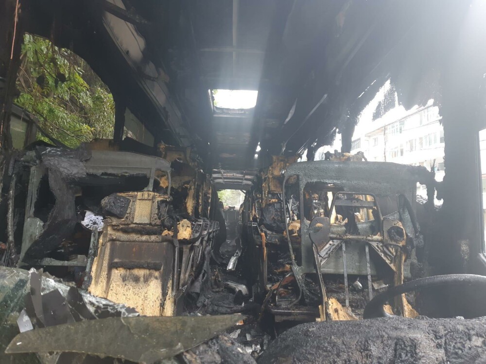 Autocar în flăcări pe DN1, în Azuga. Ce s-a întâmplat cu cei 46 de pasageri - Imaginea 2