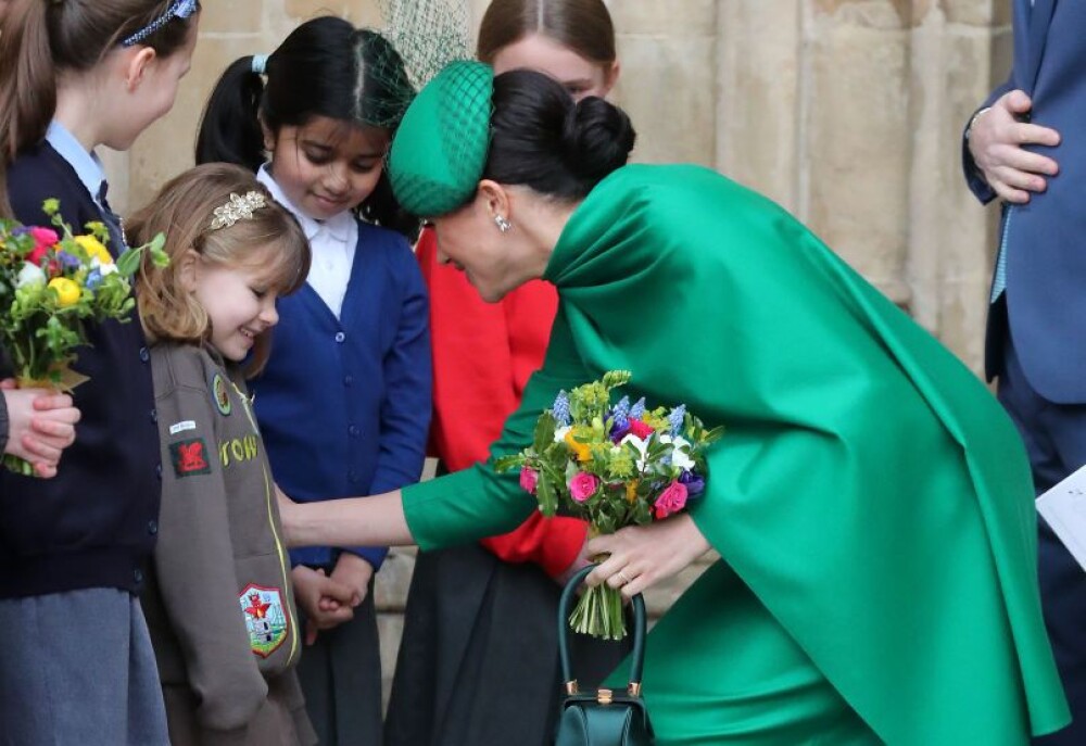 Prințul Harry și Meghan Markle au publicat o fotografie rară cu copiii lor. „Vă dorim sărbători fericite” - Imaginea 15