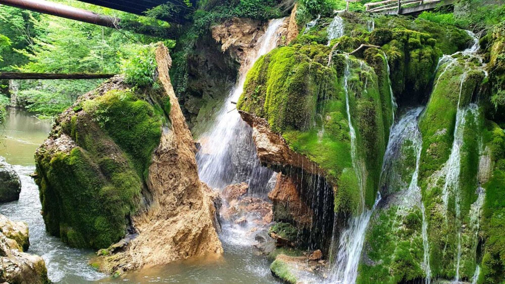 Cascada Bigăr s-a prăbuşit. Era cel mai vizitat loc din județul Caraș-Severin. VIDEO - Imaginea 1