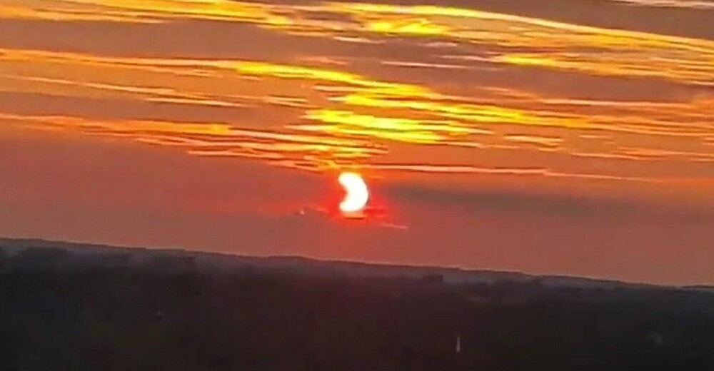 Prima eclipsă de soare din 2021 s-a văzut și în România. Imagini spectaculoase - Imaginea 4