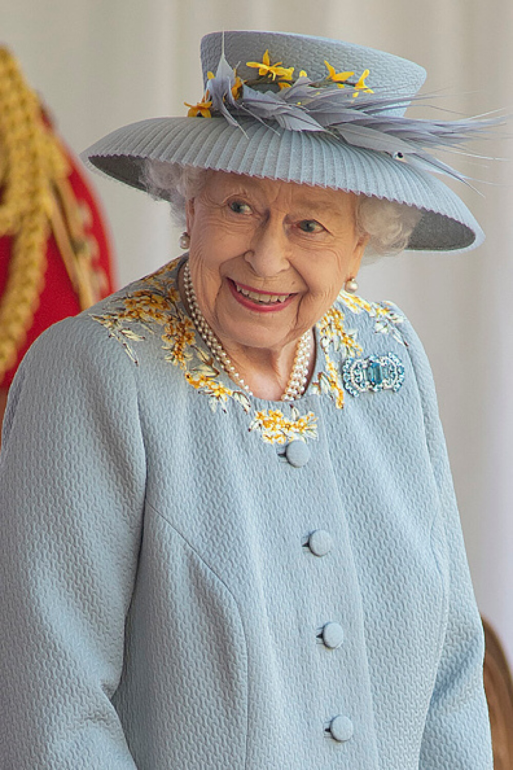 Paradă militară la Windsor. A fost celebrată oficial ziua de naştere a reginei Elisabeta a II-a - Imaginea 3