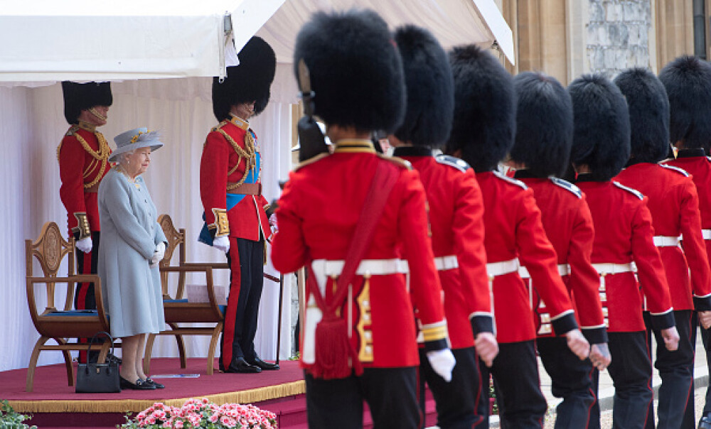 Paradă militară la Windsor. A fost celebrată oficial ziua de naştere a reginei Elisabeta a II-a - Imaginea 11