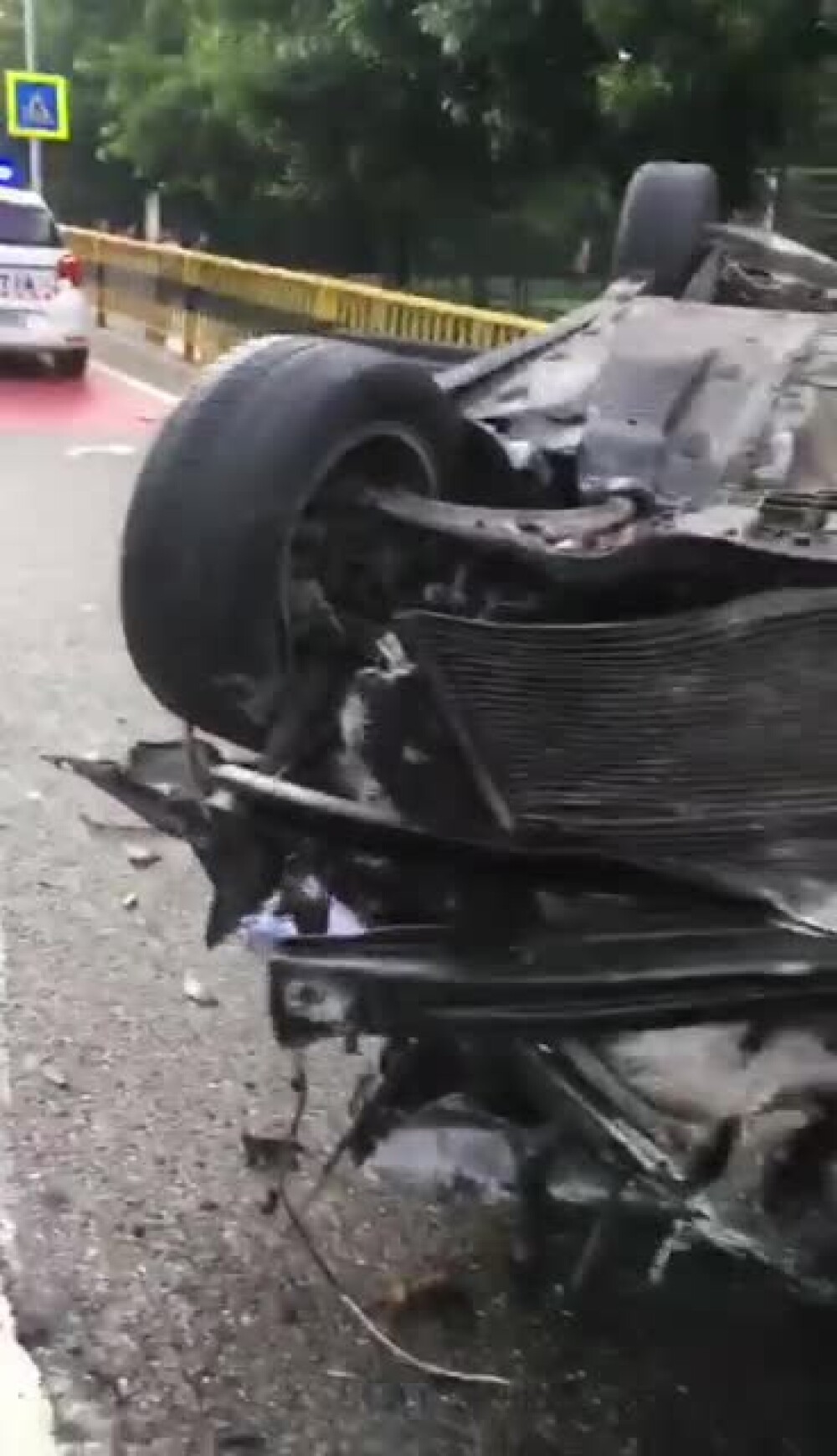 Accident filmat în Dolj. Un copil de 4 ani a murit după ce șoferul a intrat într-un cap de pod - Imaginea 4