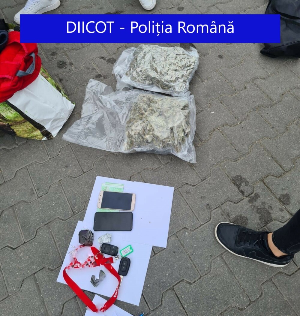 Un tânăr din Cluj a primit un colet din Spania și a fost arestat imediat. Ce era în pachet. GALERIE FOTO - Imaginea 4