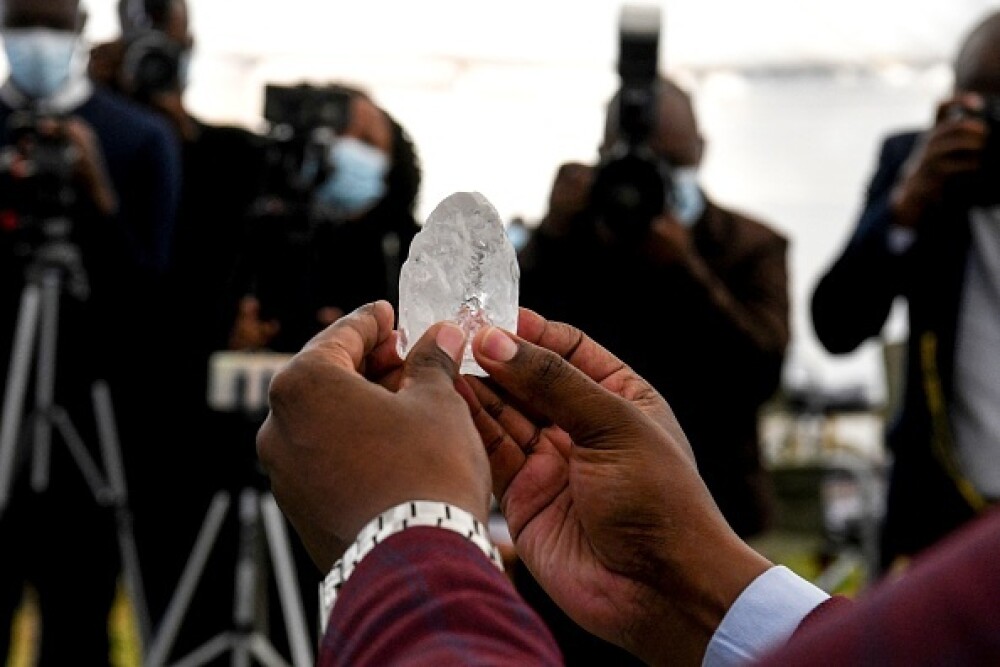 Un diamant excepțional, de 1.000 de carate, descoperit în Botswana. Este al treilea cel mai mare din lume - Imaginea 5