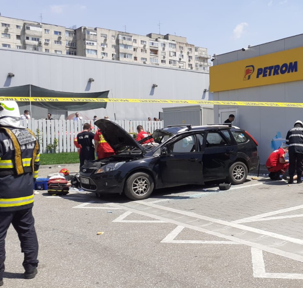 O butelie cu dioxid de carbon a explodat într-o mașină, în București, de la căldură. Un tânăr a murit - Imaginea 1