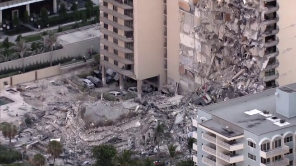 Continuă căutările victimelor prinse sub clădirea prăbușită în Miami. Bilanțul morților a crescut - Imaginea 8