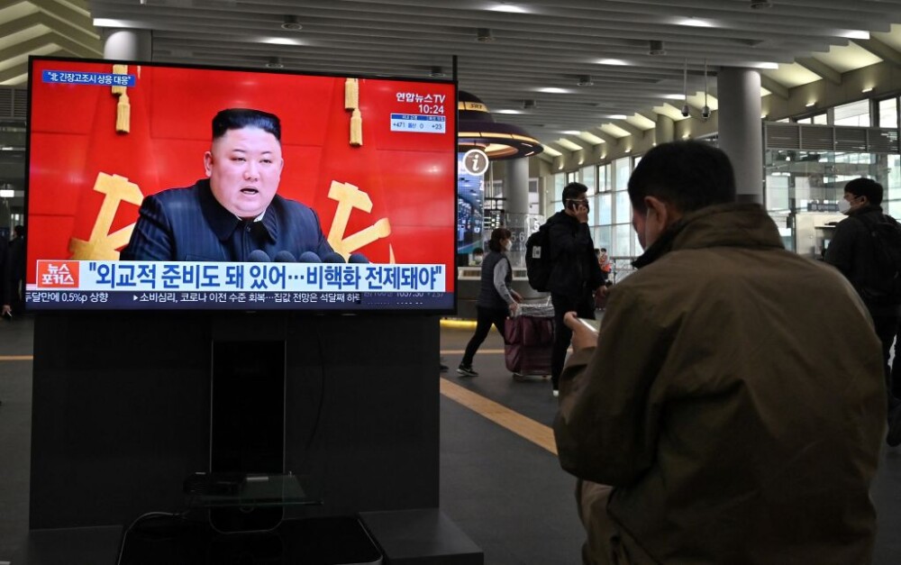 Cum arată acum Kim Jong Un. Presă: Nord-coreenii sunt „devastați” de starea dictatorului - Imaginea 7