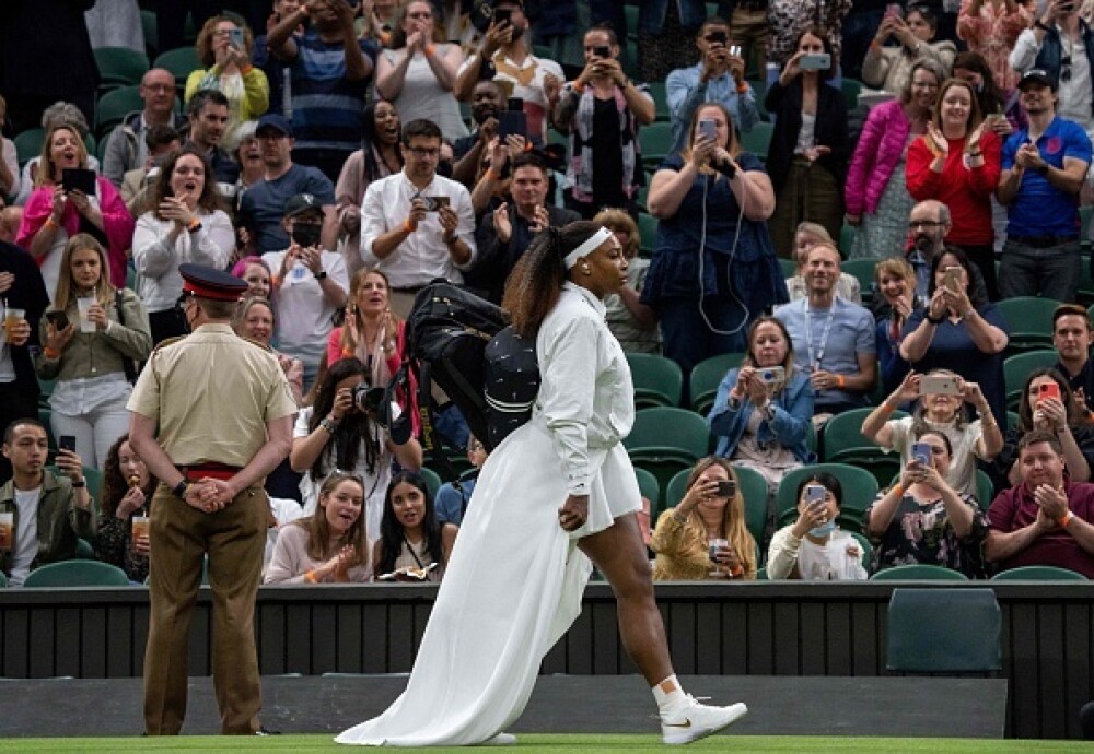 Serena Williams a plecat de la Wimbledon în lacrimi: „Am avut inima frântă” - Imaginea 5