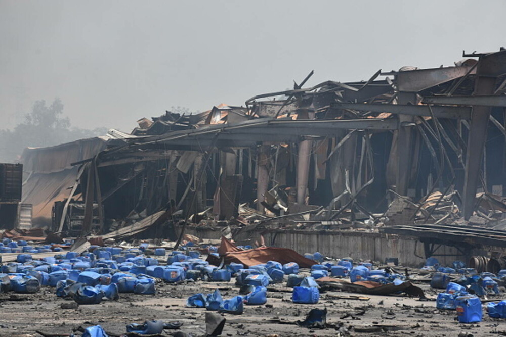 Incendiu de proporţii la un depozit de containere din Bangladesh. Cel puţin 49 de oameni au murit - Imaginea 6