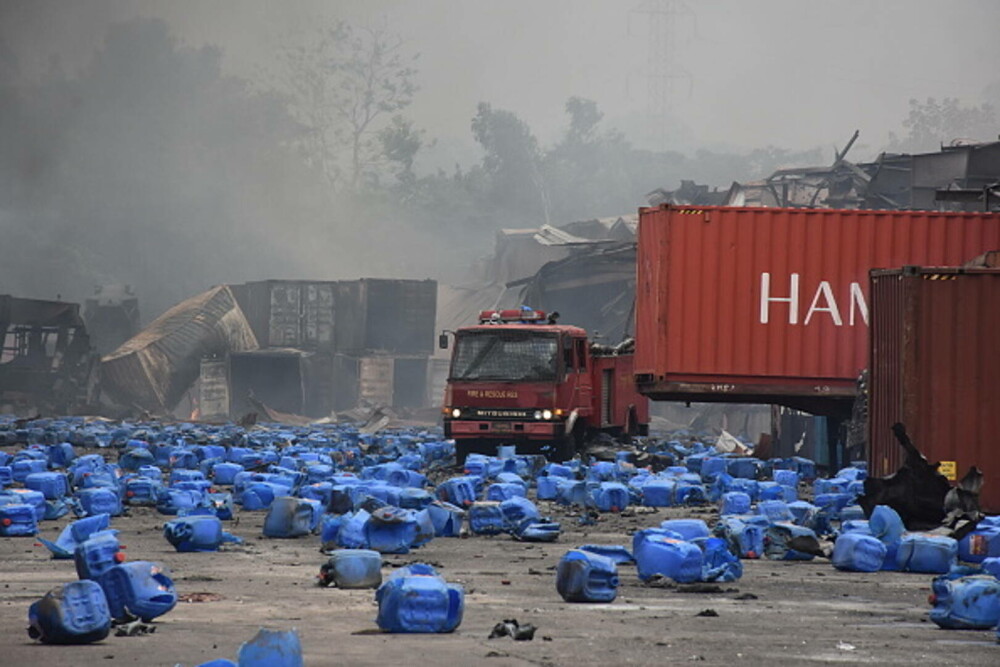 Incendiu de proporţii la un depozit de containere din Bangladesh. Cel puţin 49 de oameni au murit - Imaginea 5