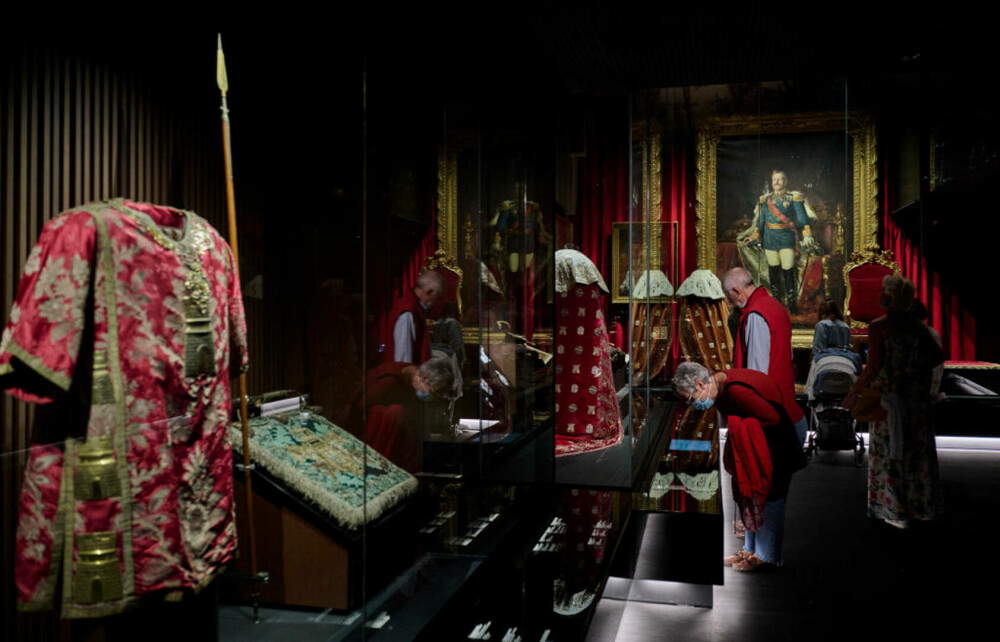 Bijuteriile coroanei portugheze, adunate și expuse împreună după 227 de ani. De ce a fost nevoie de atât | GALERIE FOTO - Imaginea 2