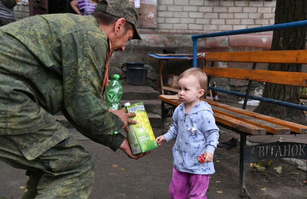 Imagini dramatice. Cum arată cea mai fierbinte zonă a războiului din Ucraina GALERIE FOTO - Imaginea 6