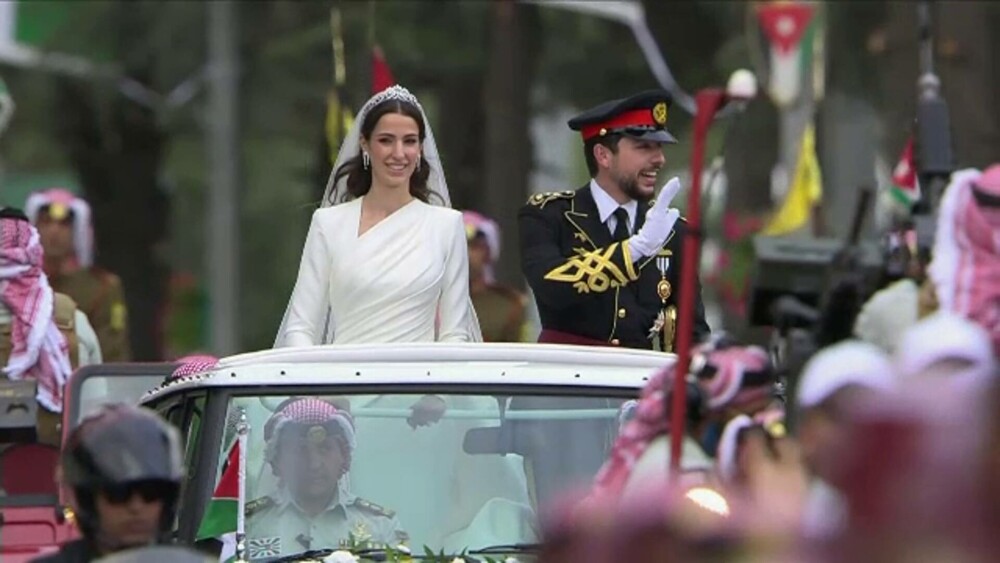Nunta regală fastuoasă a prințului moștenitor Hussein bin Abdullah al Iordaniei. Imagini spectaculoase GALERIE FOTO - Imaginea 1