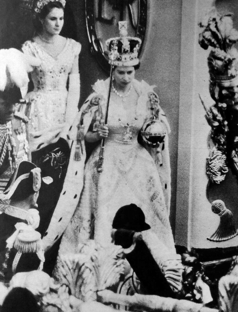 70 de ani de la încoronarea Reginei Elisabeta a II-a. Imagini de la momentul istoric | GALERIE FOTO - Imaginea 1
