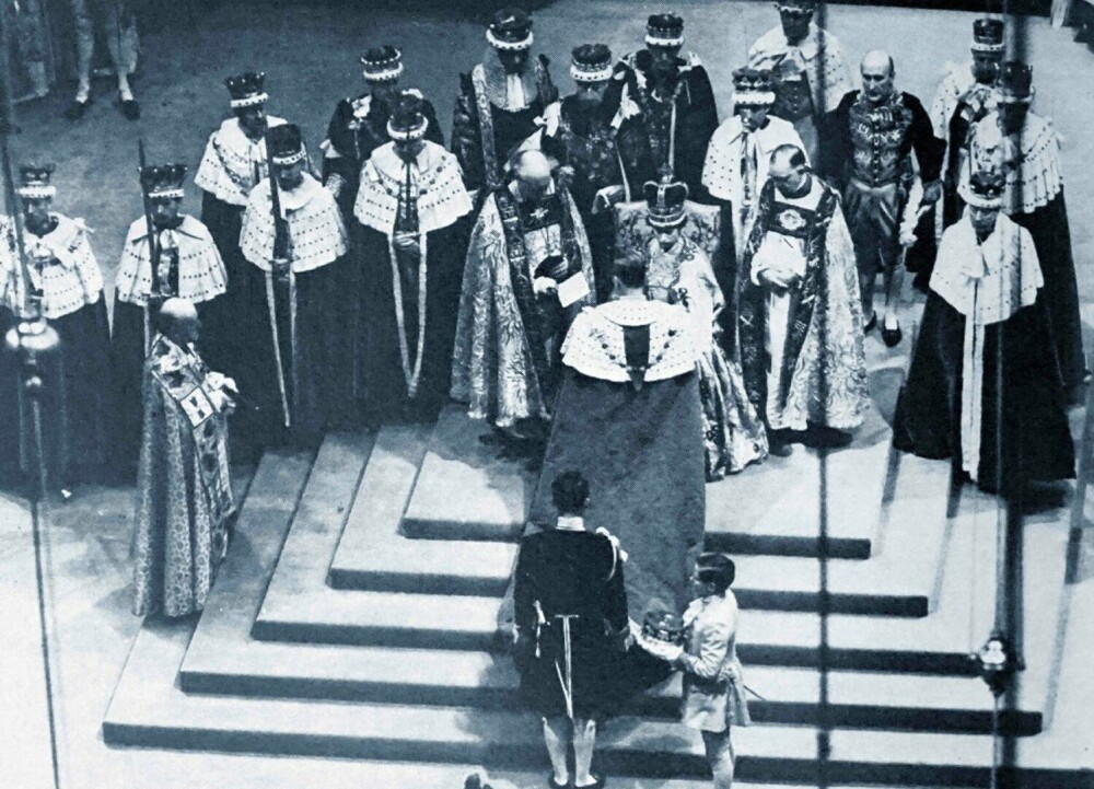 70 de ani de la încoronarea Reginei Elisabeta a II-a. Imagini de la momentul istoric | GALERIE FOTO - Imaginea 6