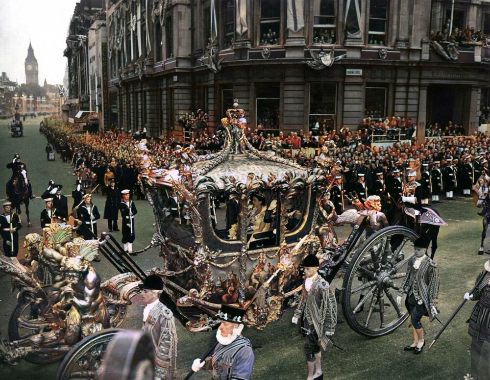70 de ani de la încoronarea Reginei Elisabeta a II-a. Imagini de la momentul istoric | GALERIE FOTO - Imaginea 9