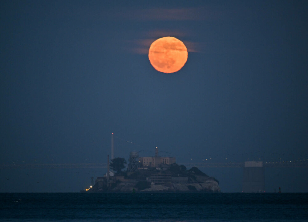 Calendarul fenomenelor astronomice din 2023. Imagini inedite cu „Luna Roz”. Tradiții legate de Luna plină din iunie | FOTO - Imaginea 6