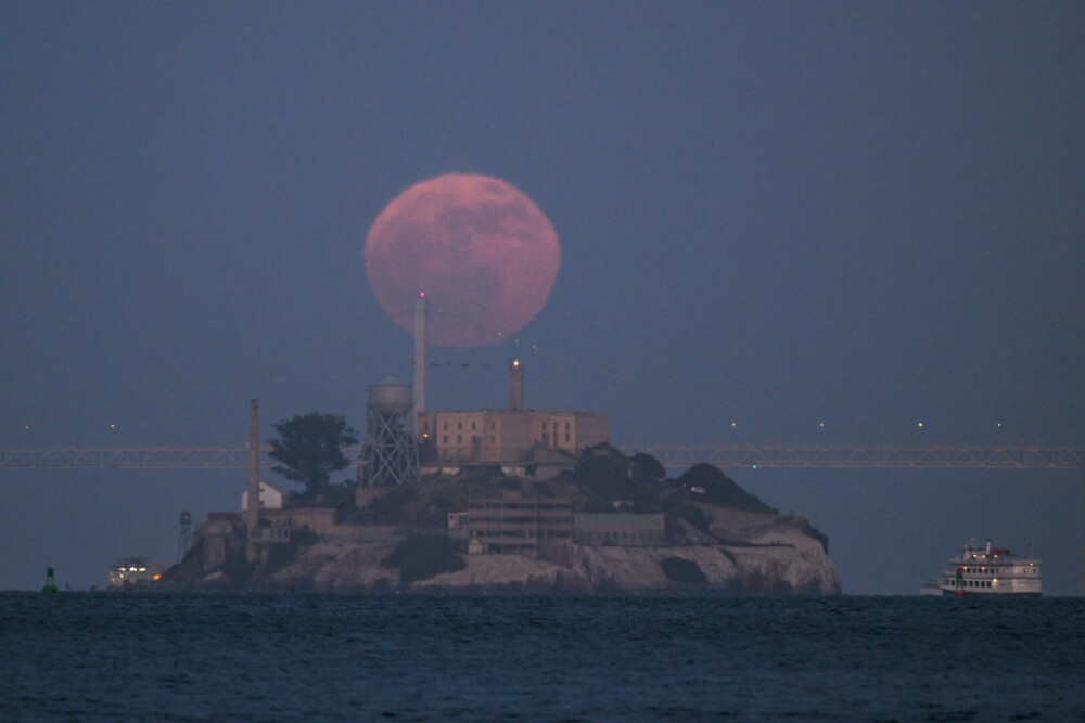 Calendarul fenomenelor astronomice din 2023. Imagini inedite cu „Luna Roz”. Tradiții legate de Luna plină din iunie | FOTO - Imaginea 7
