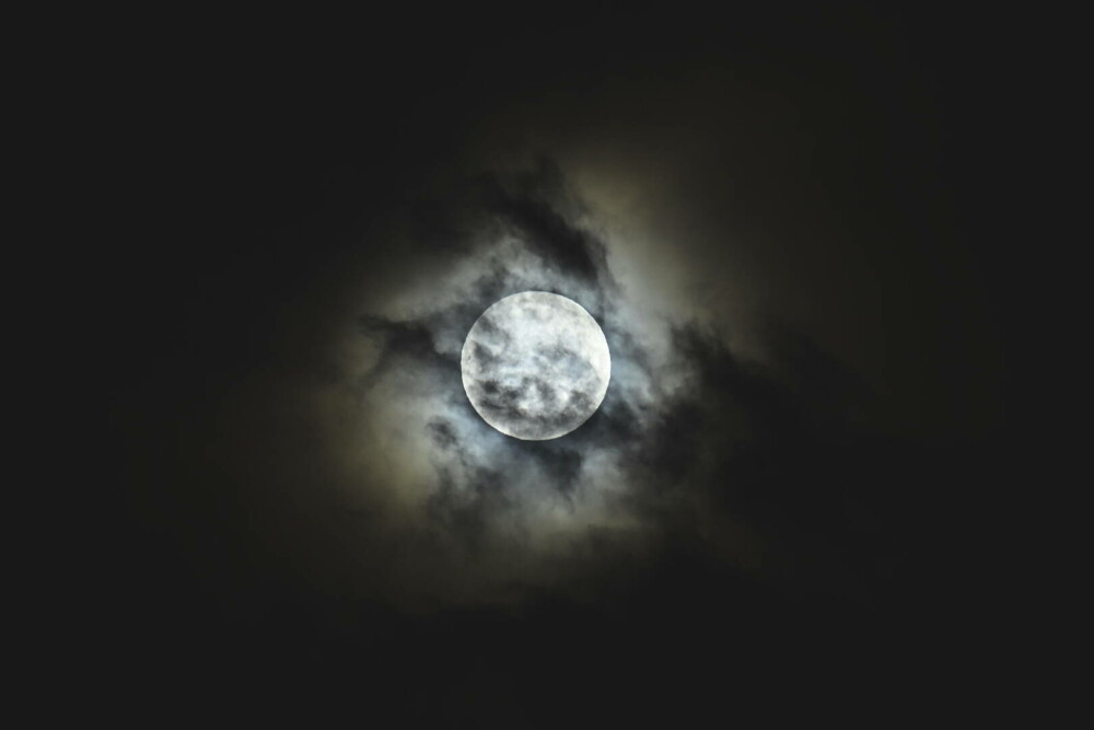 Calendarul fenomenelor astronomice din 2023. Imagini inedite cu „Luna Roz”. Tradiții legate de Luna plină din iunie | FOTO - Imaginea 10
