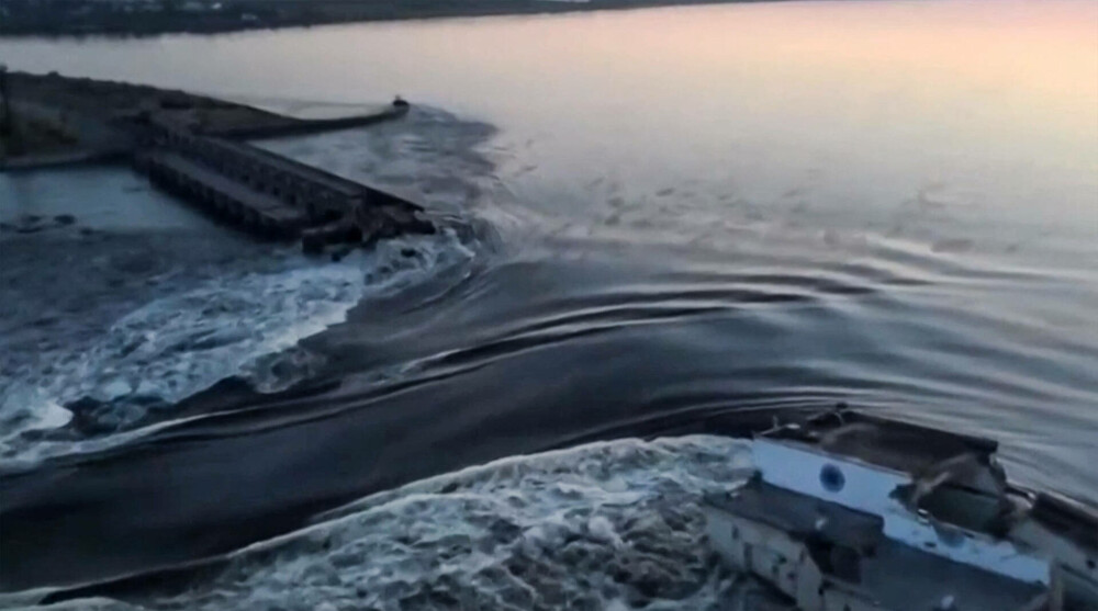 Galerie FOTO. Imaginile dezastrului din Ucraina. Cum arată acum barajul Nova Kahovka, după ce a fost distrus de Rusia - Imaginea 6