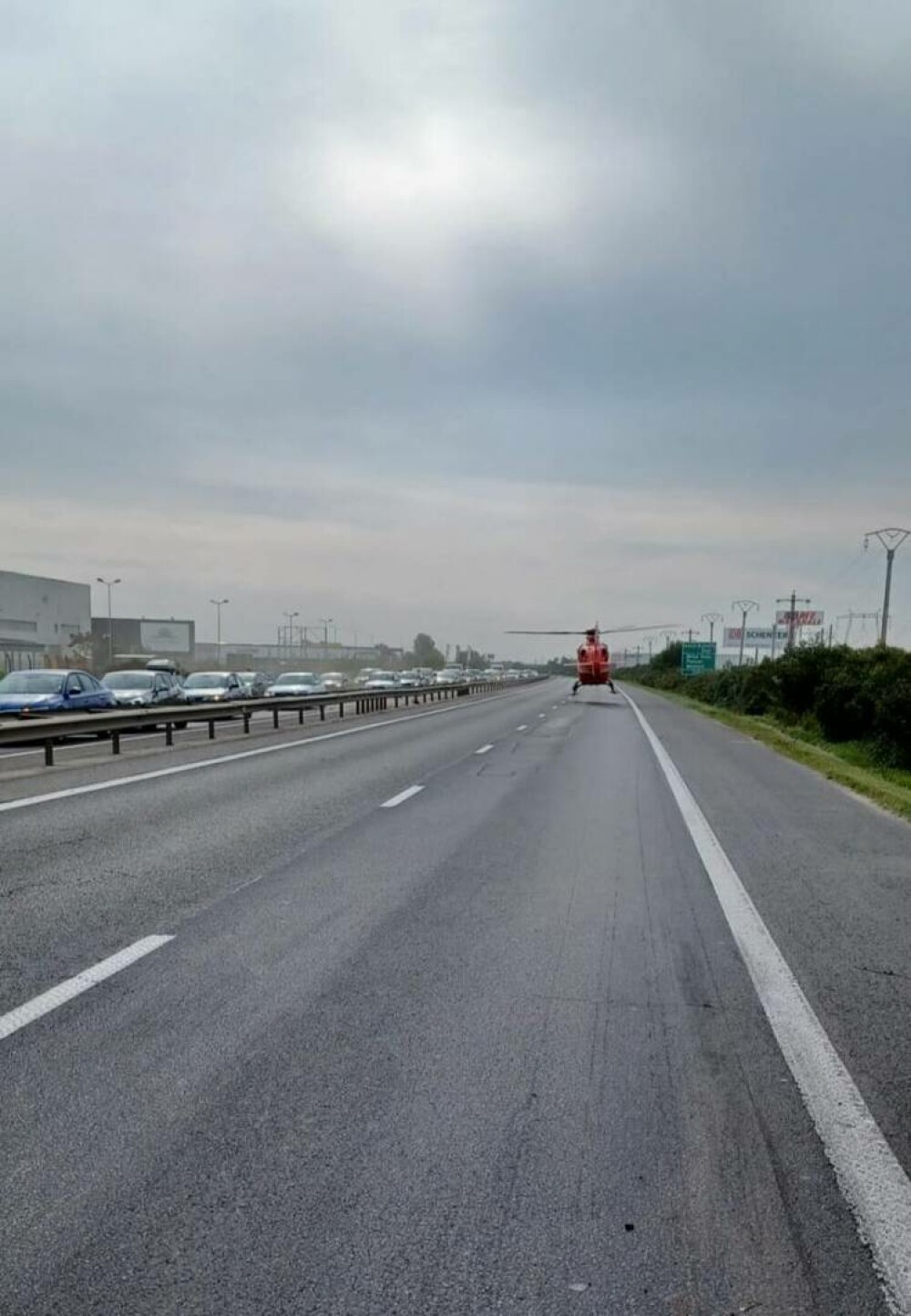 Accident grav pe autostrada A1. A intervenit un elicopter SMURD. FOTO - Imaginea 1