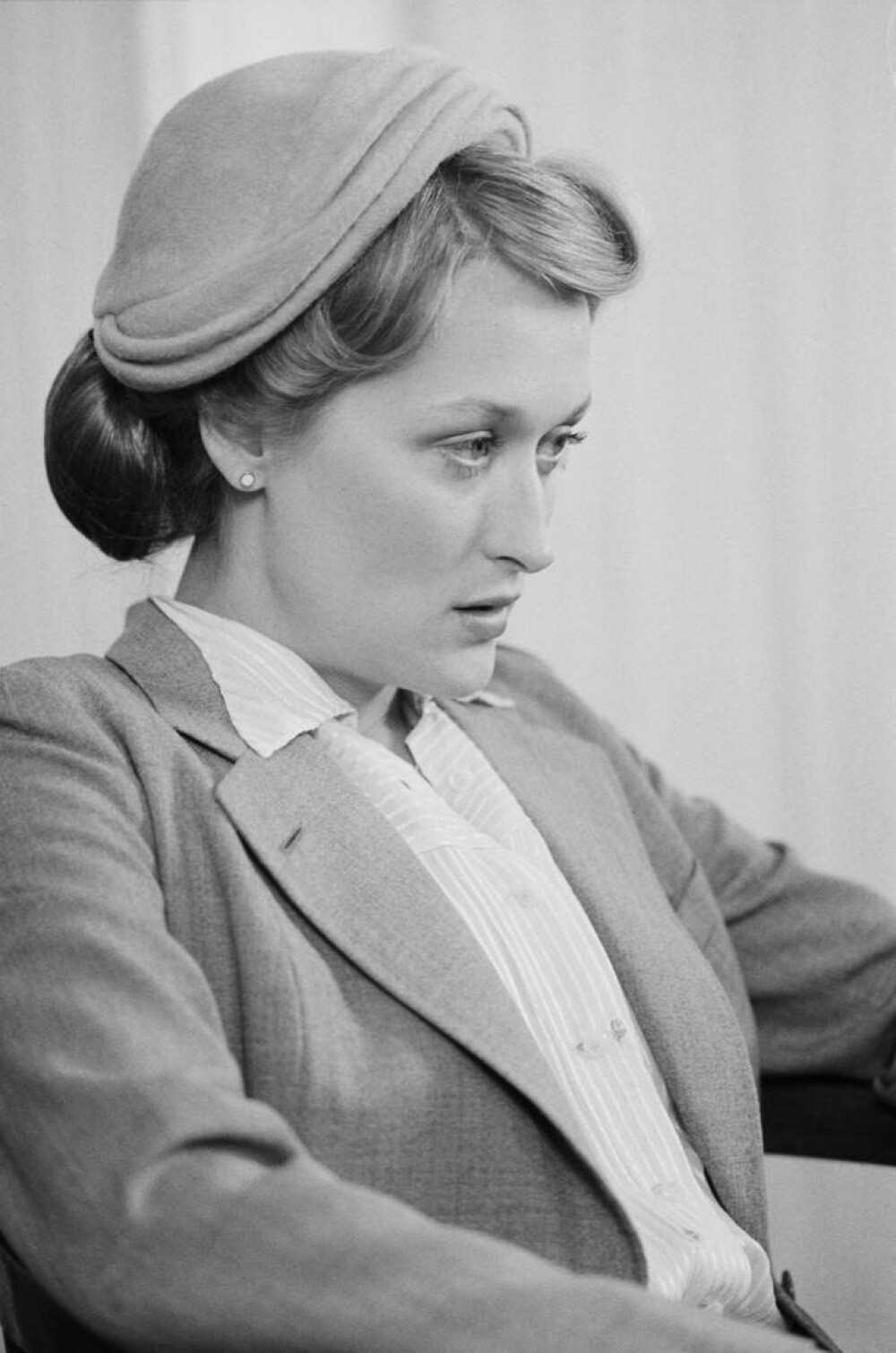 Meryl Streep împlinește 74 de ani. Imagini de colecție din tinerețea actriței. Cum arăta vedeta la începutul carierei | FOTO - Imaginea 23