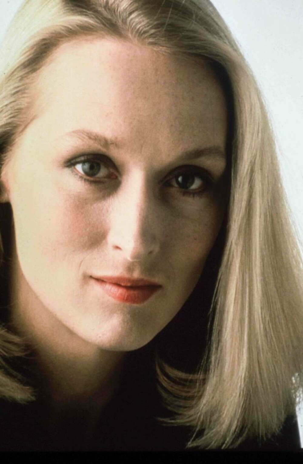 Meryl Streep împlinește 74 de ani. Imagini de colecție din tinerețea actriței. Cum arăta vedeta la începutul carierei | FOTO - Imaginea 40