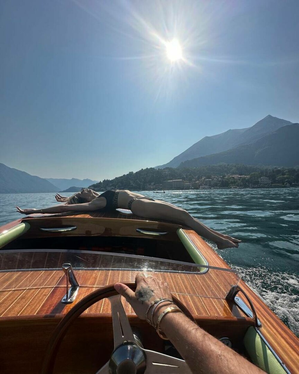Heidi Klum, fotografii îndrăznețe pe o barcă, în Italia. Cum arată supermodelul în costum de baie la 50 de ani | GALERIE FOTO - Imaginea 5