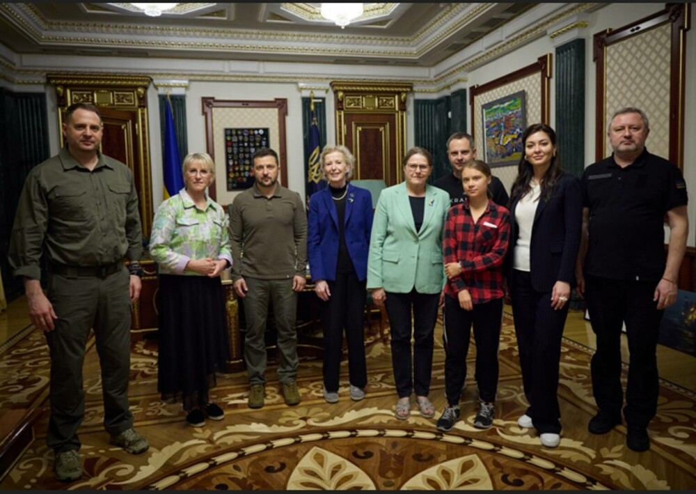 Ce a spus Greta Thunberg în timpul unei întâlniri cu Zelenski, la Kiev. Vrea să forțeze Rusia să ofere despăgubiri Ucrainei - Imaginea 1