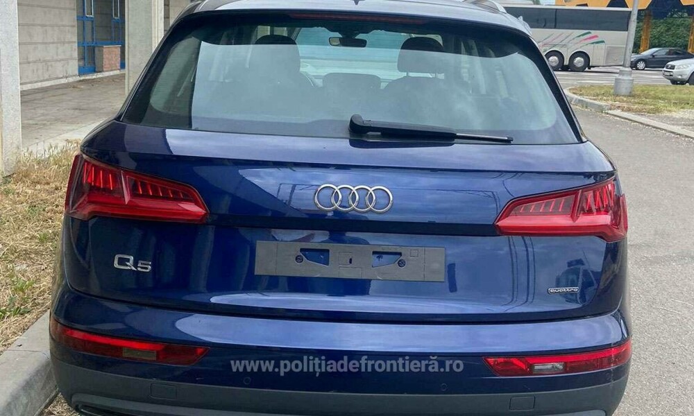 Șoferul unui Audi a rămas fără mașină după ce a încercat să iasă din țară. Ce au descoperit polițiștii de frontieră din Bihor - Imaginea 3