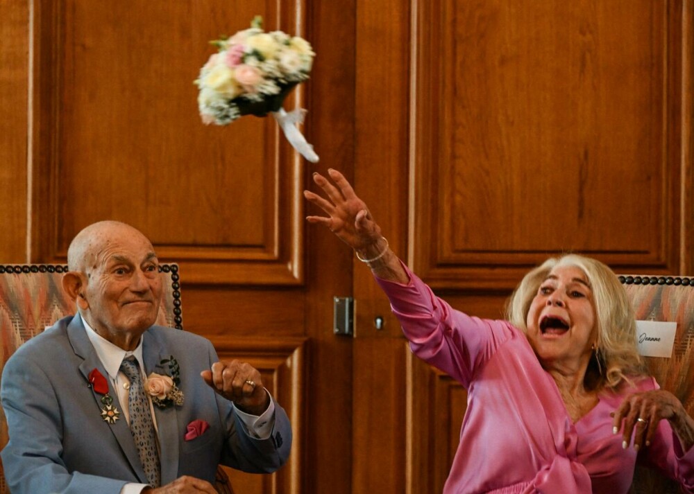 Mirele are 100 de ani, iar mireasa 96. Nunta memorabilă a unui veteran care s-a căsătorit cu iubita sa în Normandia | FOTO - Imaginea 5