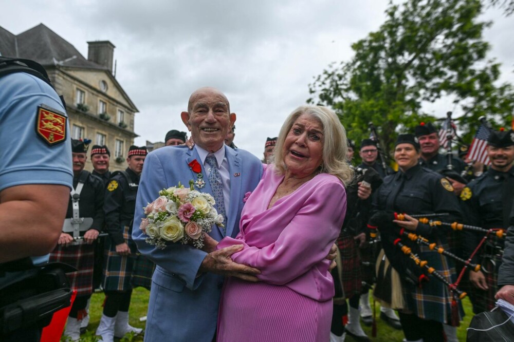 Mirele are 100 de ani, iar mireasa 96. Nunta memorabilă a unui veteran care s-a căsătorit cu iubita sa în Normandia | FOTO - Imaginea 9