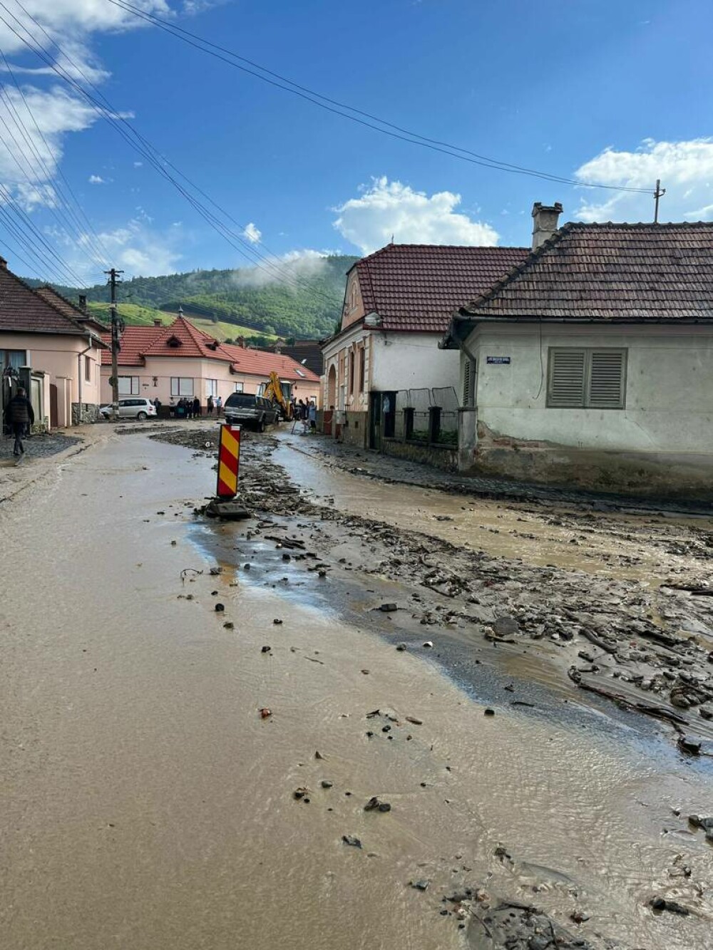 Inundaţii în România cauzate de ploile torențiale. Localitățile vizate de avertismentul de vreme rea - Imaginea 8
