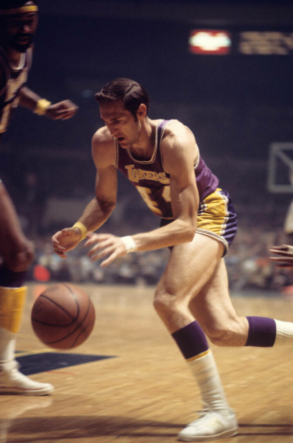 Bărbatul care apare în celebrul logo NBA a murit. Jerry West avea 86 de ani - Imaginea 4