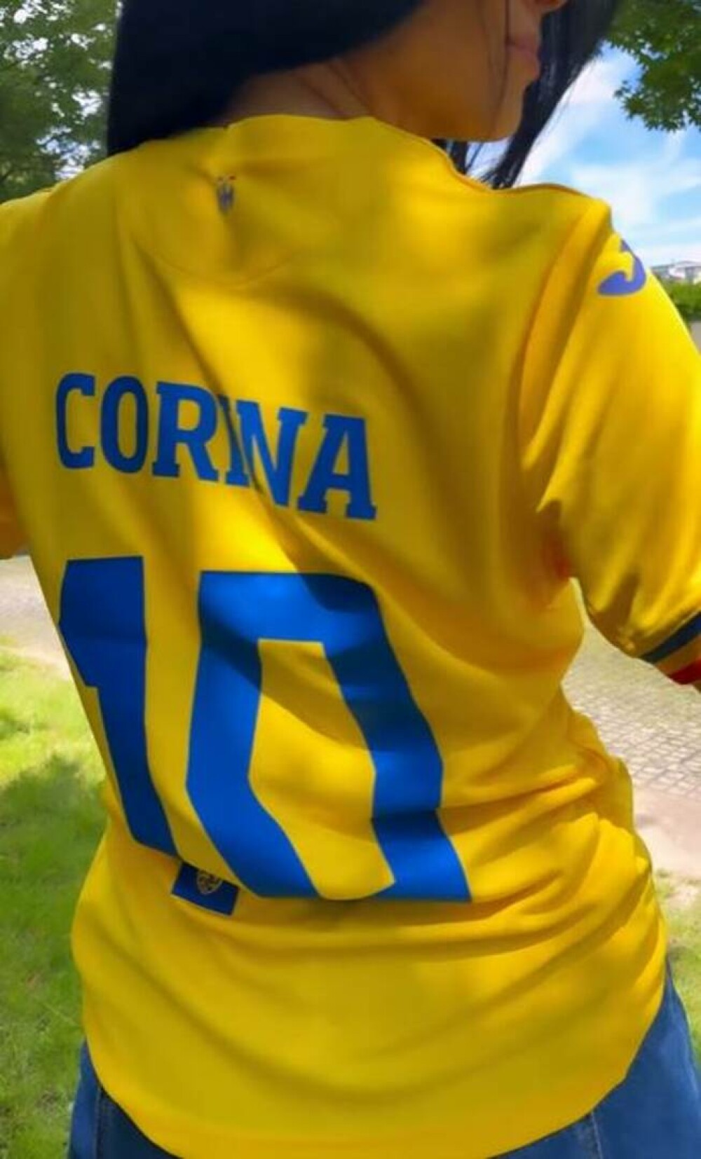 Corina Caragea a făcut spectacol în tribune la EURO 2024. Cum a apărut vedeta | VIDEO - Imaginea 8