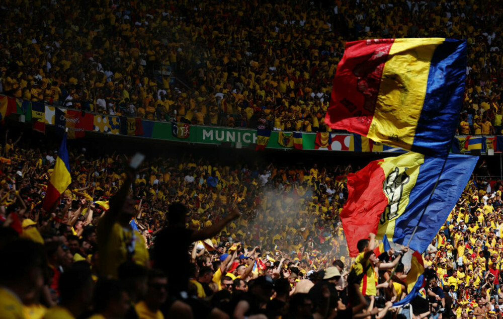 Naționala României a plecat cu trenul spre Koln, gazda meciului cu Belgia. Surpriză mare pentru suporteri | FOTO - Imaginea 9