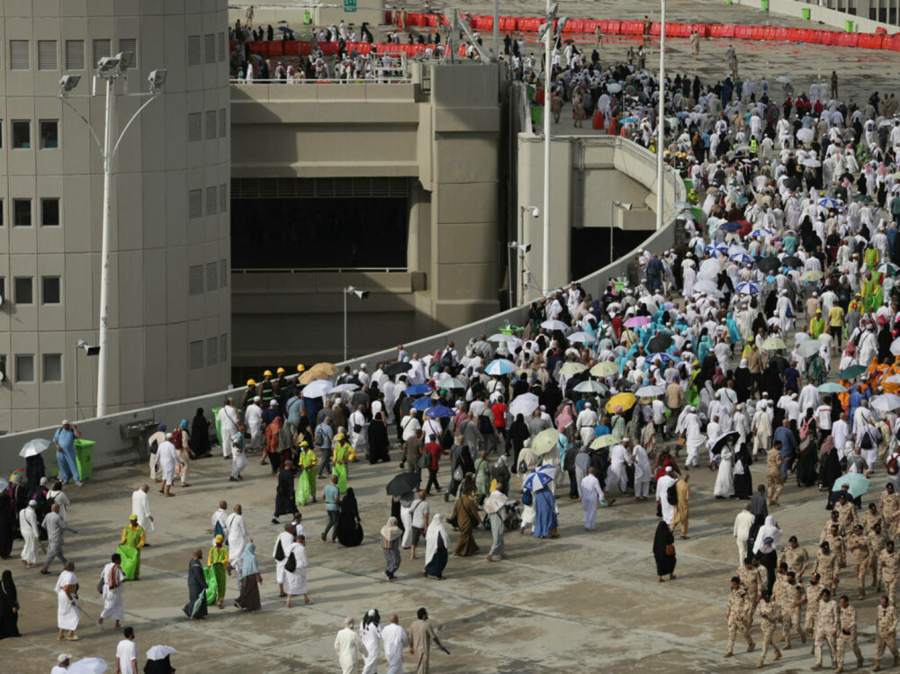Peste 550 de pelerini au murit la pelerinajul de la Mecca. Temperaturile au ajuns la 51,8 grade Celsius | GALERIE FOTO - Imaginea 5