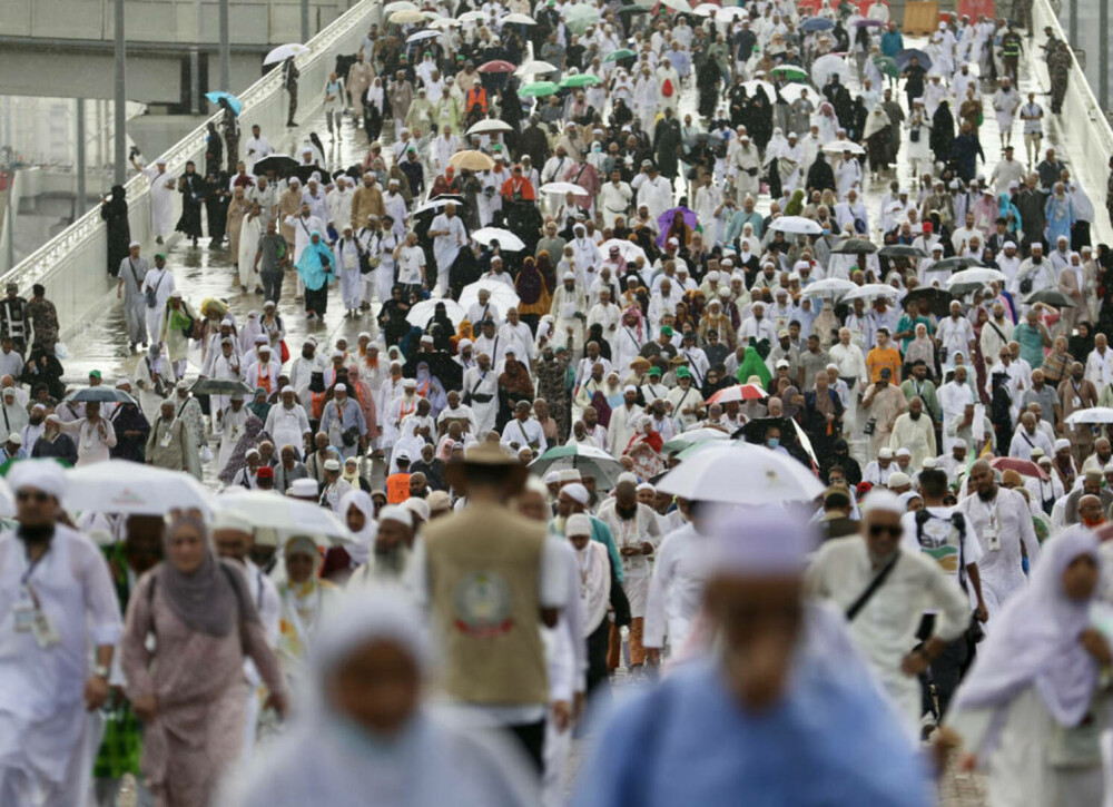 Peste 550 de pelerini au murit la pelerinajul de la Mecca. Temperaturile au ajuns la 51,8 grade Celsius | GALERIE FOTO - Imaginea 6