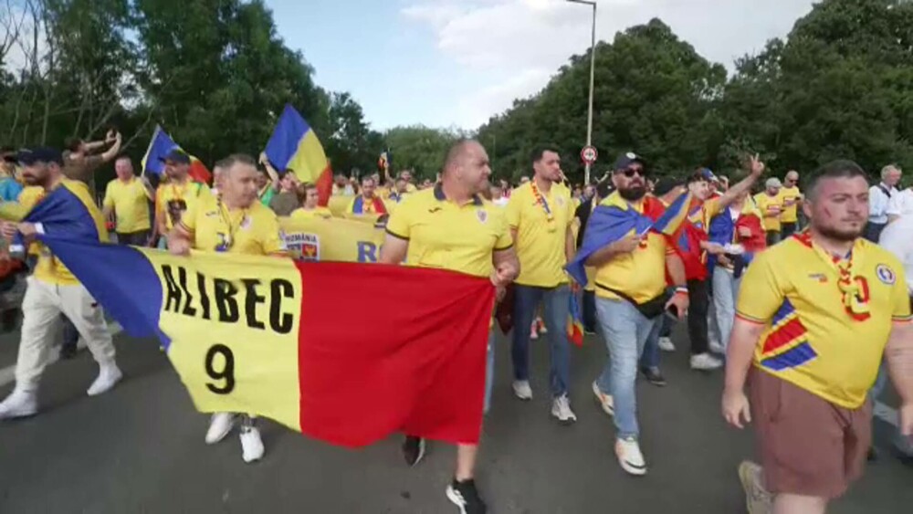 Belgia - România. Marșul suporterilor români din Koln. Zeci de mii de tricolori susțin naționala pe stadion GALERIE FOTO - Imaginea 7