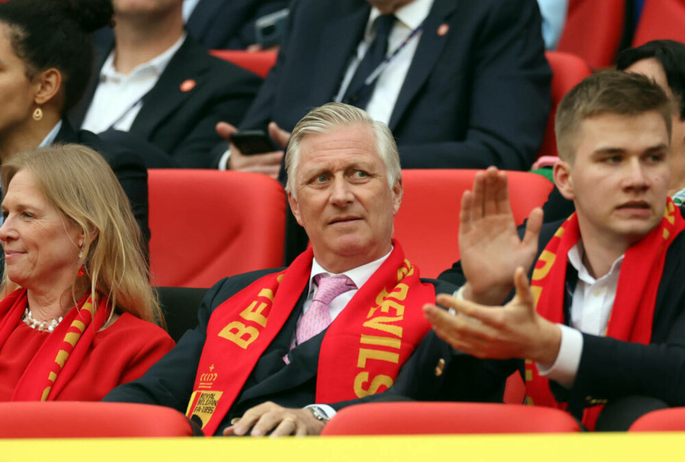 Regele Philippe a savurat meciul România-Belgia de la Koln din tribune. A admirat partida alături de trei copii ai săi | FOTO - Imaginea 7