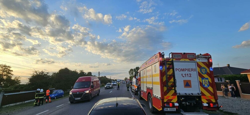 Accident grav în Bacău, între un autoturism și un autocar, soldat cu cinci victime. A fost activat Planul Roșu - Imaginea 5