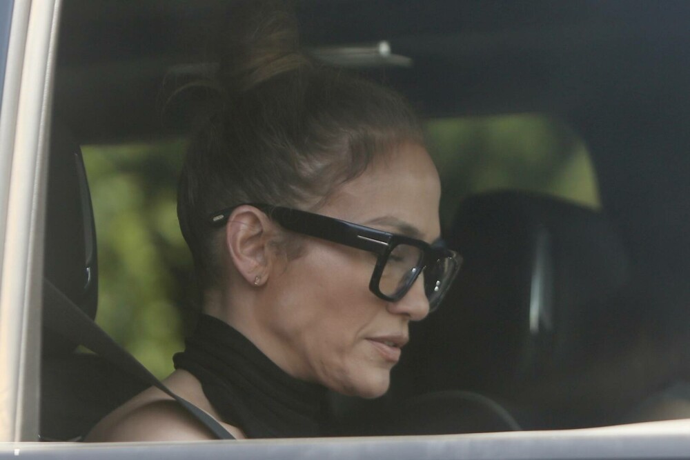 Jennifer Lopez alimentează zvonurile legate de divorț. Ce a postat artista pe rețelele sociale despre Ben Affleck. FOTO - Imaginea 27