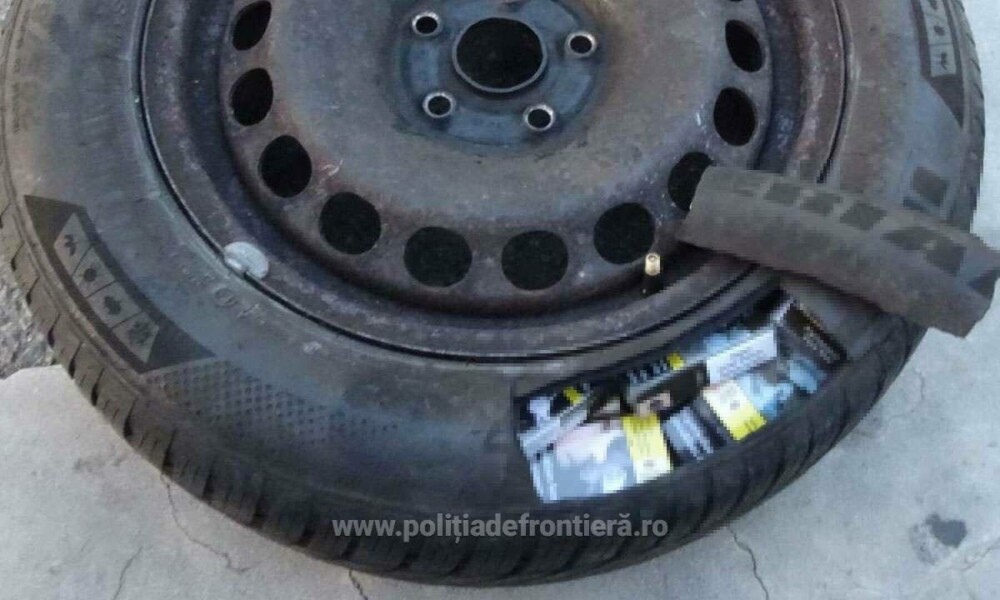 Un șofer s-a ales cu dosar penal după un control banal. Ce au găsit polițiștii din Giurgiu în bagaje și în roata de rezervă - Imaginea 4