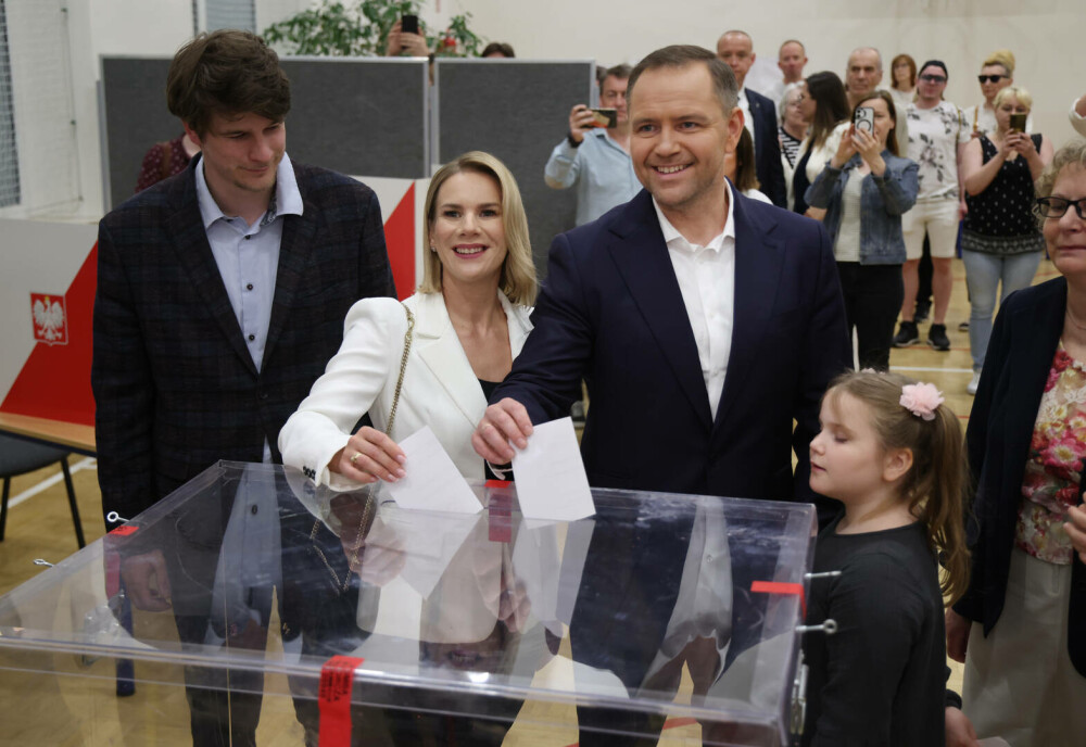 Cine este Marta Nawrocka, soția noului președinte ales al Poloniei, Karol Nawrocki. Detalii neștiute despre viața sa. FOTO - Imaginea 9