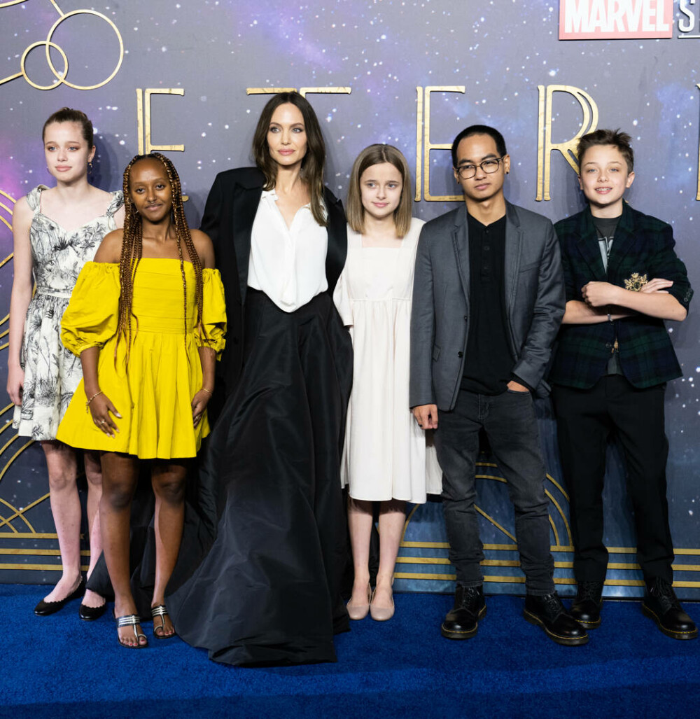 Fiica Angelinei Jolie și a lui Brad Pitt și-a schimbat numele. Cum se numește acum - Imaginea 29