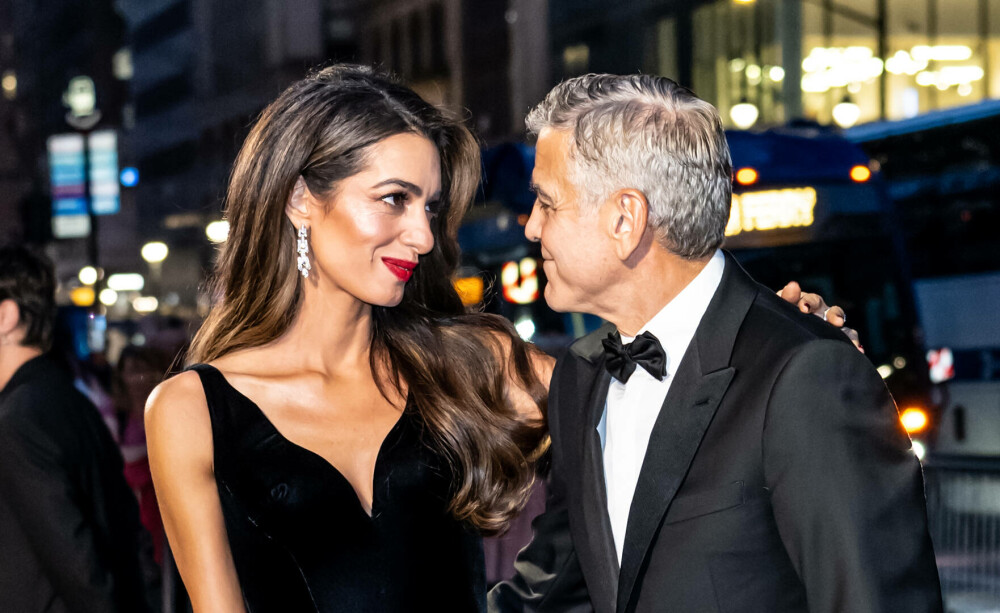 Amal Clooney, apariție plină de eleganță la cină alături de George Clooney, Bono și soția lui. FOTO - Imaginea 34