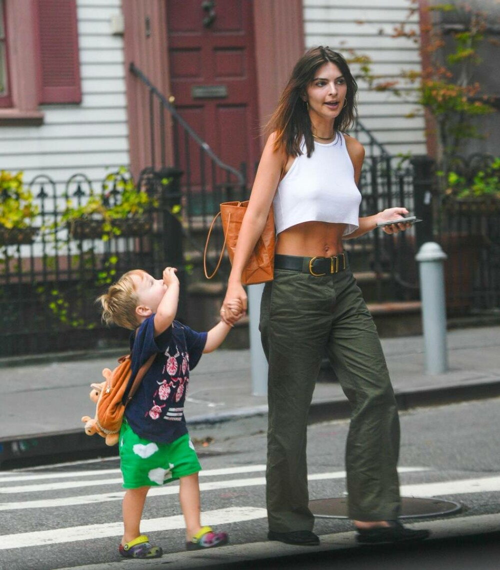 Emily Ratajkowski împlinește 34 de ani. Parcursul carierei între modă și relații celebre care au atras atenția publicul. FOTO - Imaginea 6